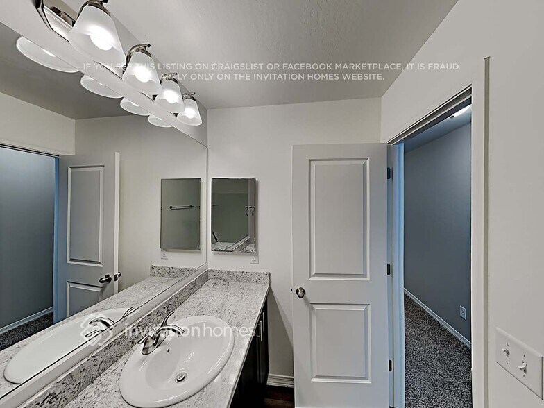 Building Photo - 395 W White Sands Dr