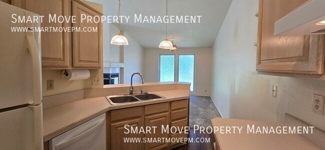 Building Photo - 3161 W Catalina Ln