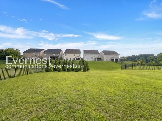 Building Photo - Limited Time Special Offer / 4 Bed, 2.5 Bath Home with Garage / Pet-Friendly / Vouchers Accepted ...