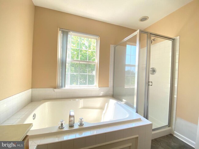 Building Photo - 13029 Vaden Terrace
