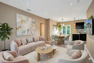 Building Photo - 170 NW 46th St