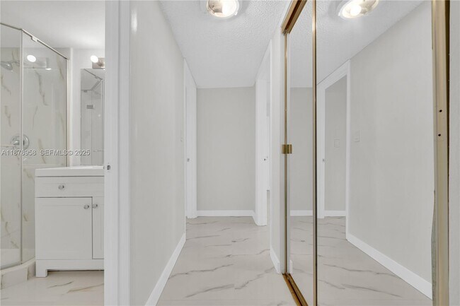 Building Photo - 9355 SW 8th St