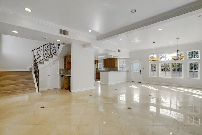 Building Photo - 4721 Berryman Ave