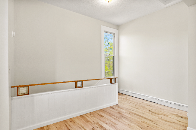 Building Photo - 139 Boswell Ave