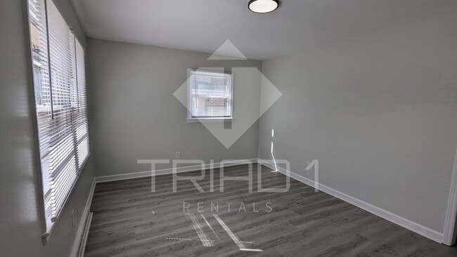 Building Photo - Renovated 3bed/1bath in Greensboro!