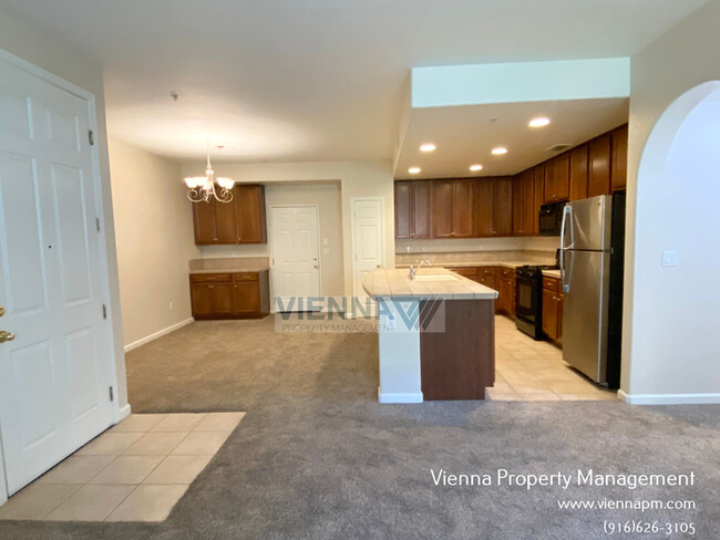 Building Photo - 6521 Hearthstone Cir