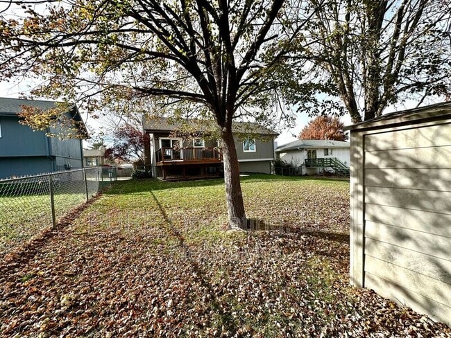 Building Photo - 8005 S 152nd St