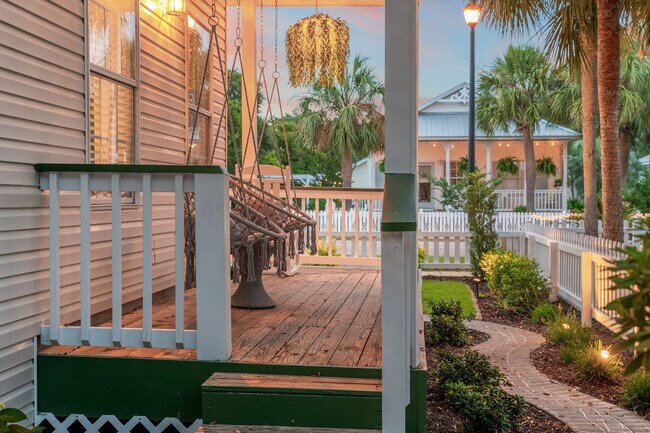 Building Photo - 4465 Clipper Cove