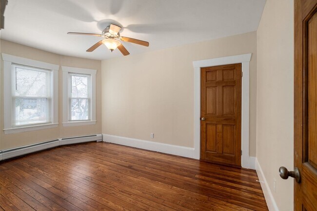 Building Photo - 25-27-27 Lafayette St