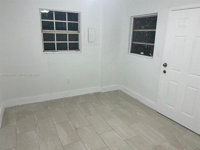 Building Photo - 261 NW 49th St