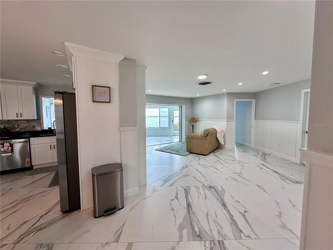 Building Photo - 12000 W Bayshore Dr