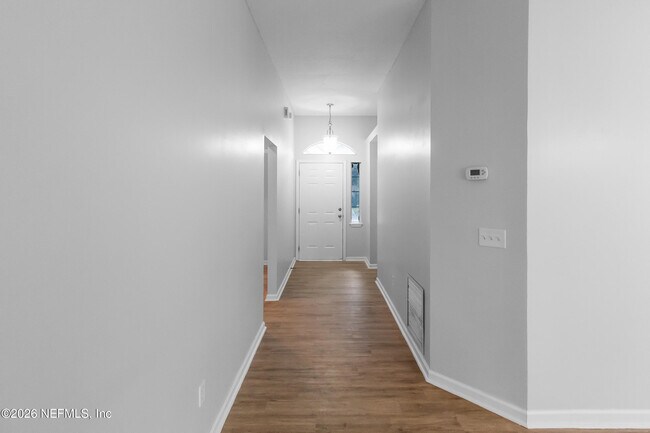 Building Photo - 1216 Brookwood Bluff Rd E