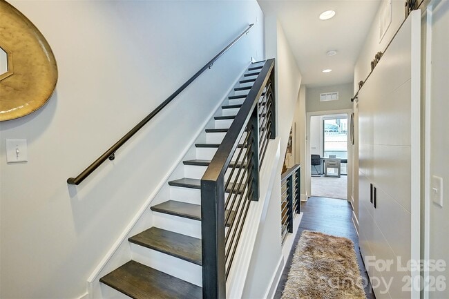 Building Photo - 1208 Minter Pl