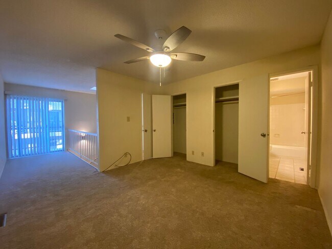 Building Photo - Charming 2 Bedroom, 2.5 Bath Condo, Move-In Ready! Step into this beautifully maintained condo fe...