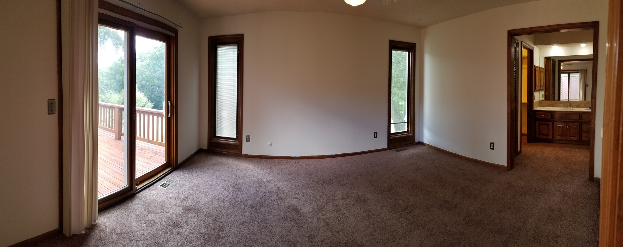 Master Bedroom - panaramic view from hallway entrance - 3023 University Dr