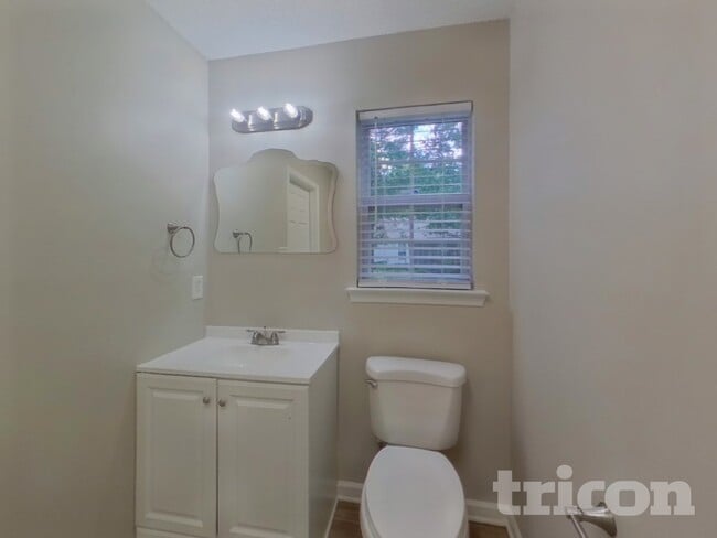 Building Photo - 1607 Bear Brook Dr