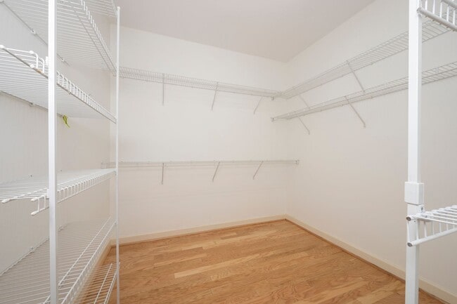 Building Photo - 130 Alpine Ct