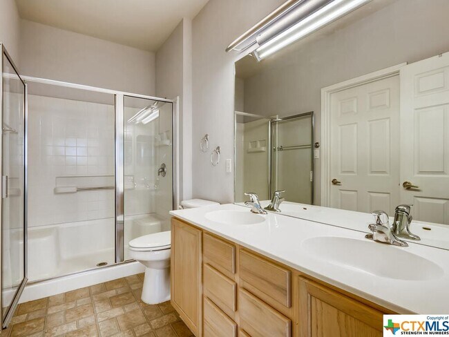 Building Photo - 303 Bonham Loop