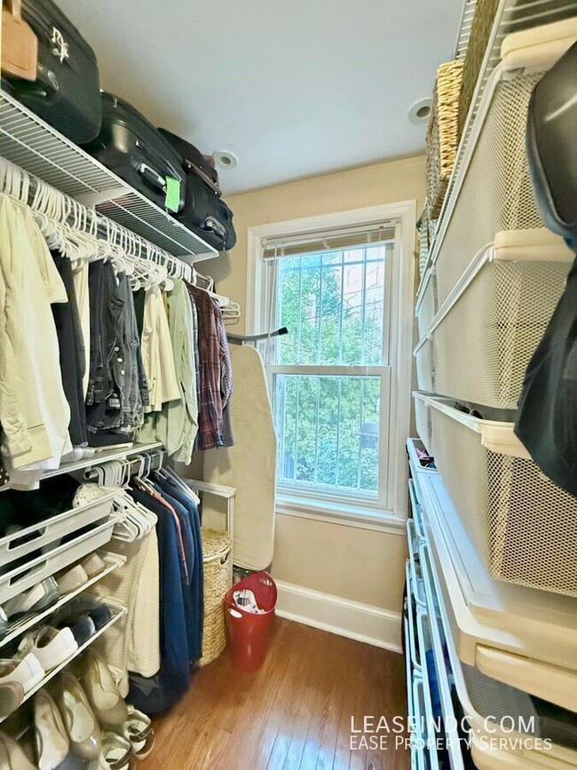 Building Photo - 2323 17th St NW