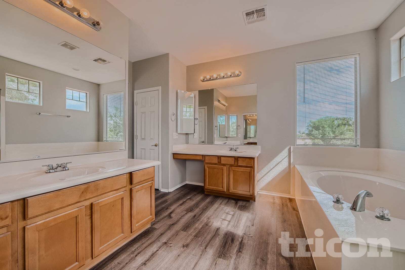 Building Photo - 6808 S 57th Ave