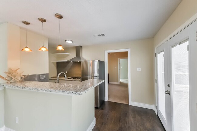 Building Photo - 3911 Cherry Forest Dr
