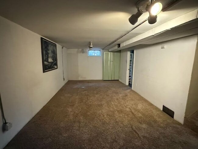 Building Photo - BRICK HOME WITH FINISHED BASEMENT