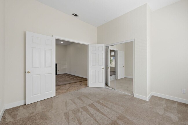 Building Photo - Bright, Updated Home with Spacious Layout & Low-Maintenance Yard