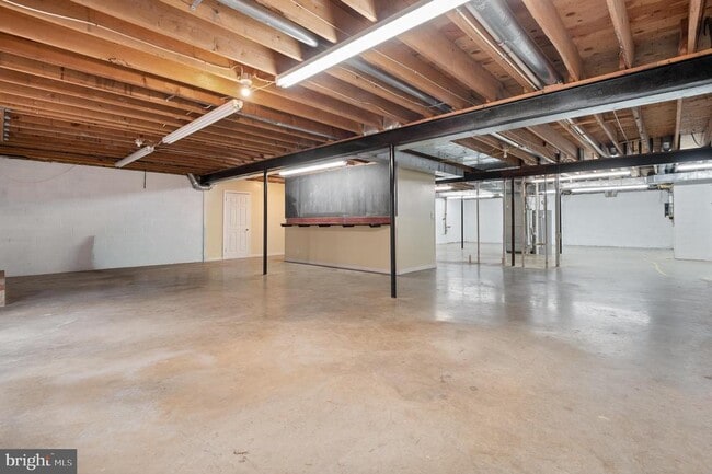 Building Photo - 13620 Canal Vista Ct