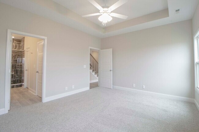 Building Photo - 477 Herman Dr