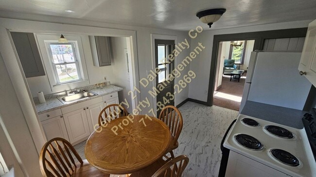 Building Photo - Beautiful 2 Semi Detached Home in Dallastown School District