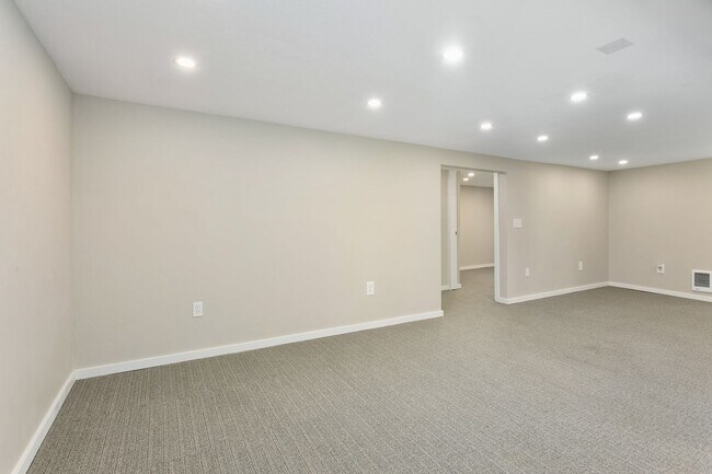 Building Photo - 2125 S Adams St