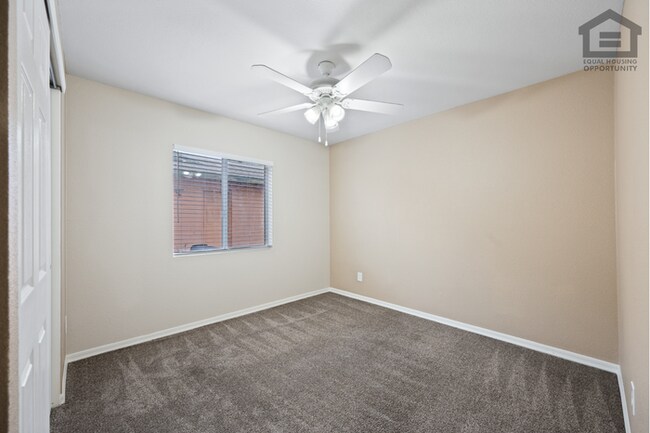 Building Photo - 3Bed/2Bath House at Thunderbird/59th Ave! Ready for Immediate Move-In! – RV GATE!