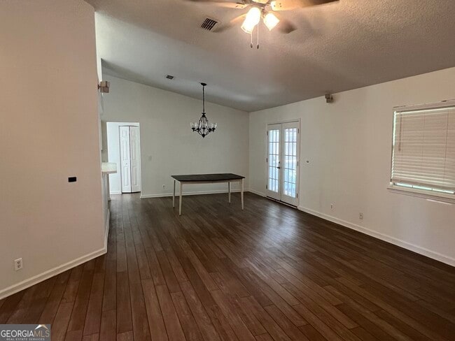 Building Photo - 308 Maggie Way
