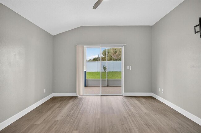 Building Photo - 37 Burnside Dr