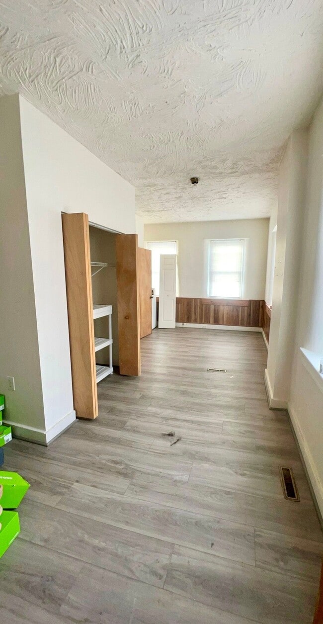 Building Photo - 447 Mt Sidney Rd