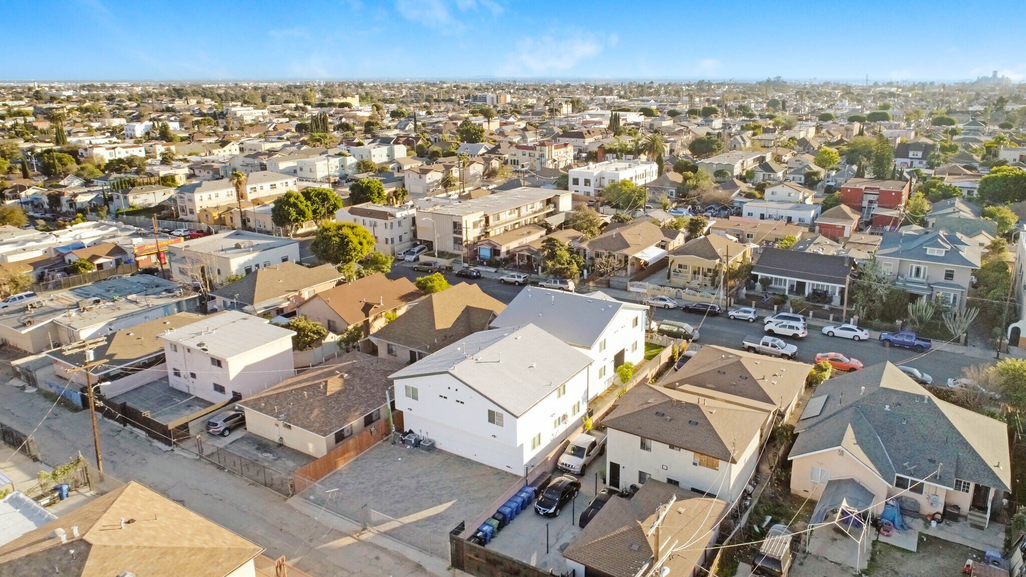 Building Photo - 2437 Malabar St