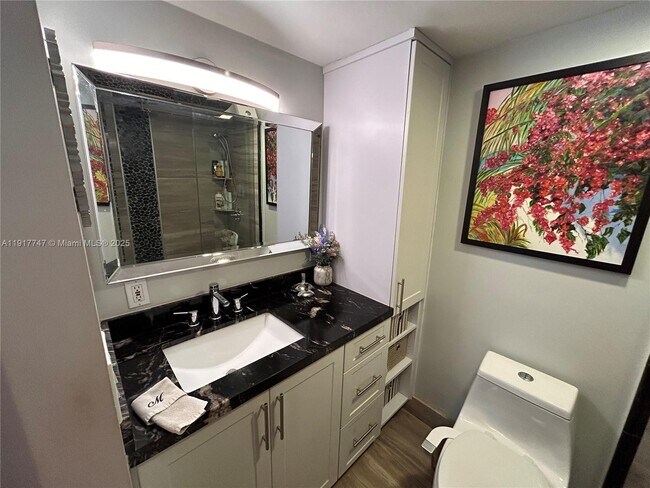 Building Photo - 3725 S Ocean Dr