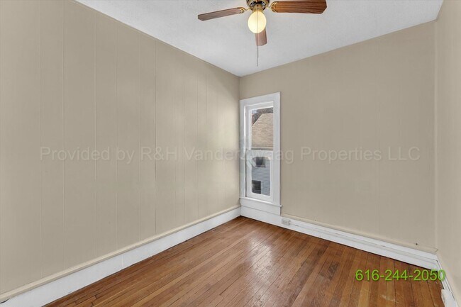 Building Photo - 1335 Hamilton Ave NW