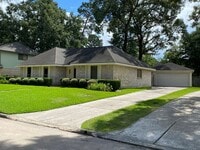 Building Photo - 3706 Hill Springs Dr