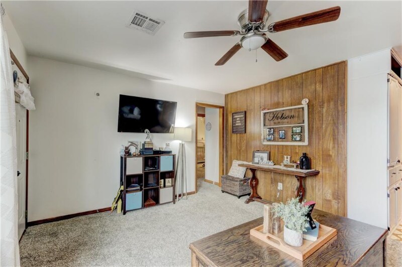 Building Photo - 7112 NW 45th St