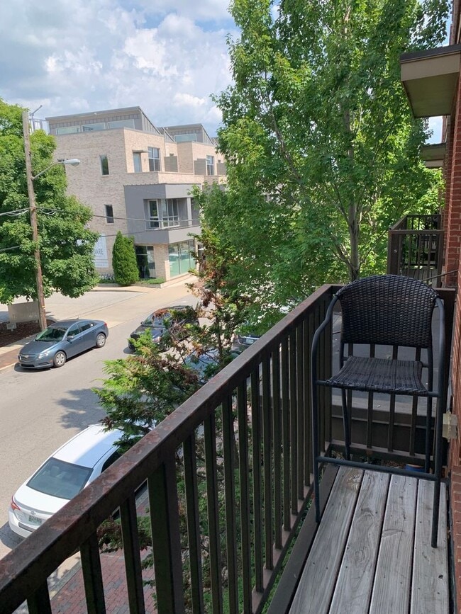 Building Photo - Stylish Germantown Townhome - Walkable Neighborhood