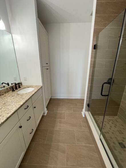 Building Photo - 41 W Lemon St