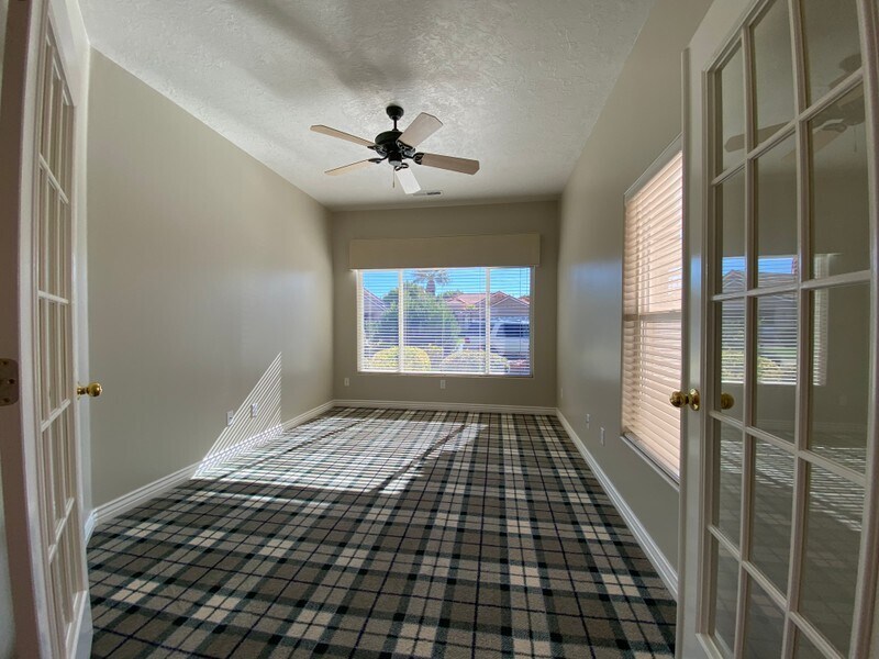 Building Photo - 862 Owls Way