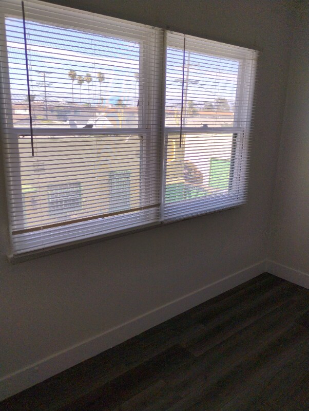 Building Photo - 6510 Brynhurst Ave
