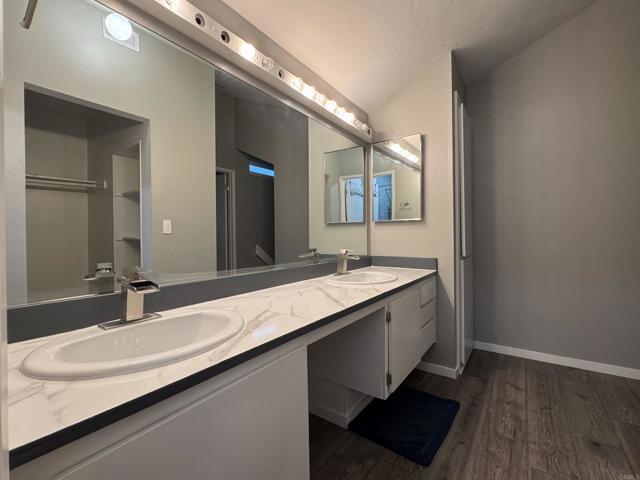 Building Photo - 1837 Milbank Rd