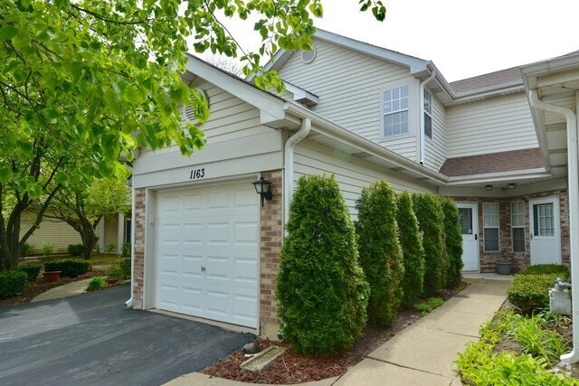 Building Photo - 1163 Regency Dr