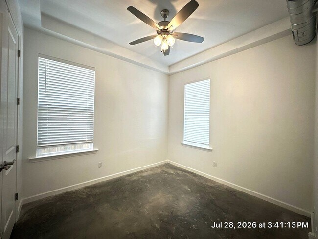 Building Photo - 78 N Rembert St