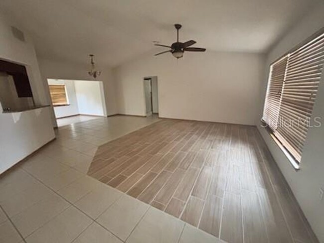 Building Photo - Orlando Rental