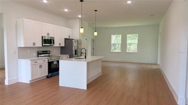 Building Photo - 14813 Southwest 47 Court