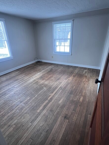 Building Photo - 255 Allen St